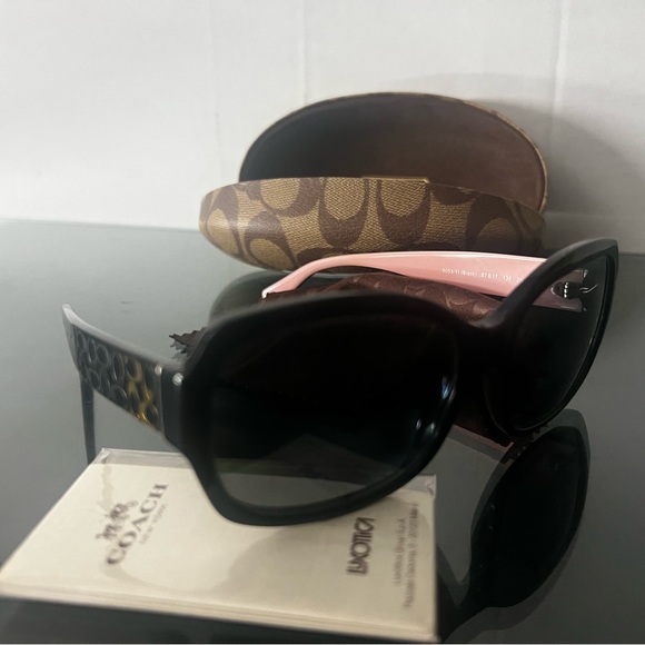 Coach Women\'s HC 8001 Emma) T CE Sunglasses with Black Frame and Pink Arms main image 8